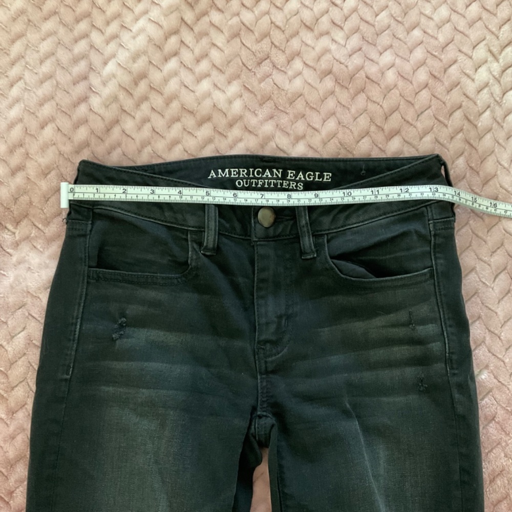 American Eagle Black Distressed Jeggings - Size 2 Long - Picture 10 of 12